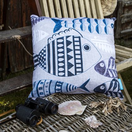 fish on ecru cushion
