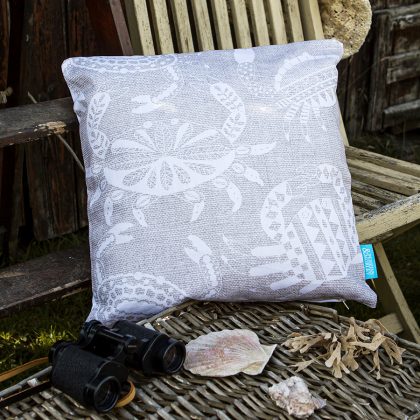 scraffito crab cream ecru cushion